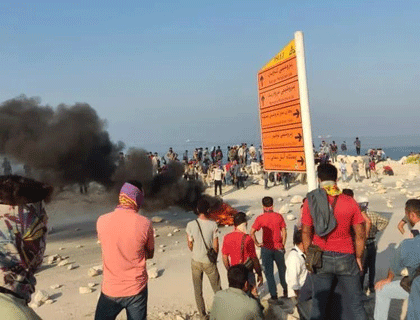 اهتزاز پرچم اعتصاب سیاسی در نفت
