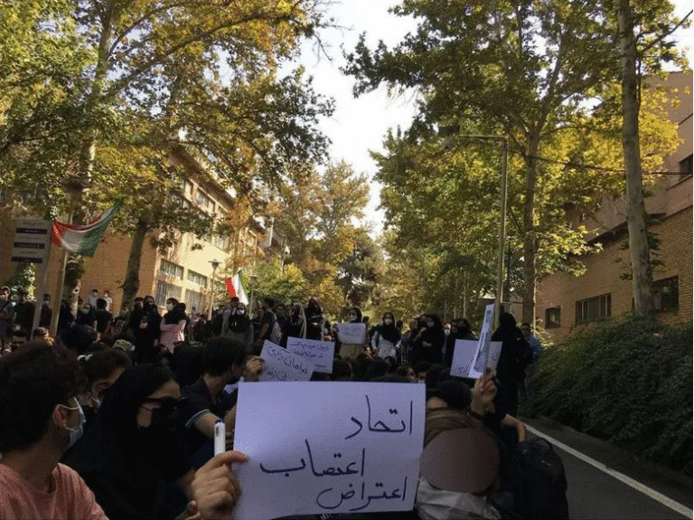 نقش تعیین‌کننده اعتصاب سیاسی سرتاسری در مرحله کنونی جنبش