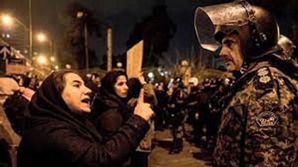 در جریان مبارزه است که توده‌ها می‌آموزند