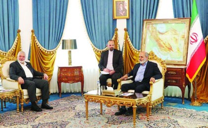 هدف جمهوری اسلامی از تحرکات سیاسی اخیر در منطقه و چشم‌انداز آن